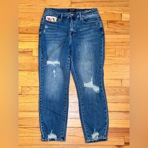 Judy Blue Ripped Denim Boyfriend Jeans